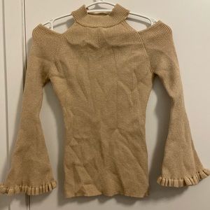 BlingBling Knit Top with flared sleeves